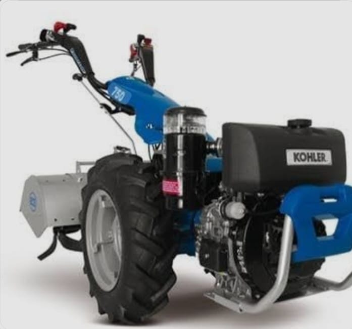 ROW WEEDER